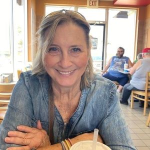 Meet your Posher, Sandra